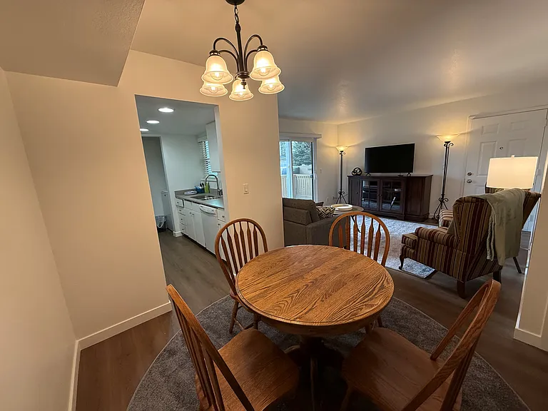 1228 E Shadow Ridge Dr #3B — Photo 4