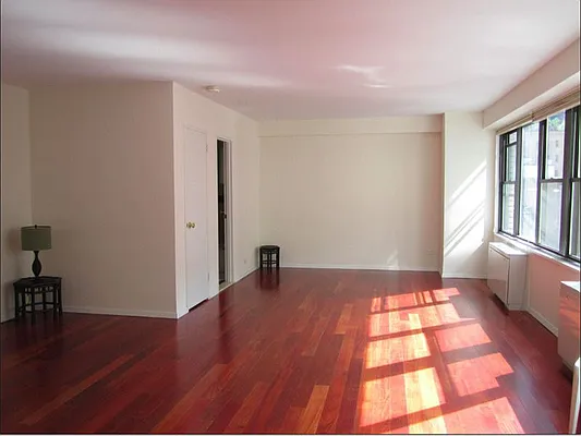 Sold by Miriam Izsak Realty  LLC | media 12