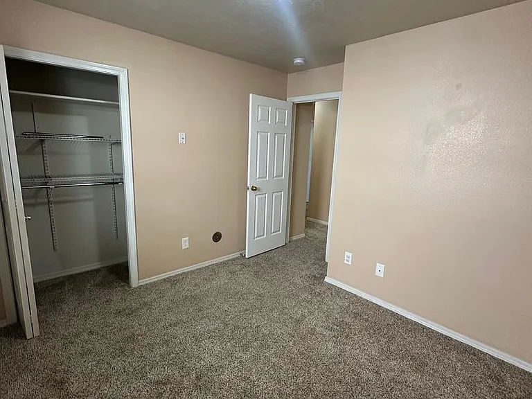 4258 S Glenmere Way — Photo 7