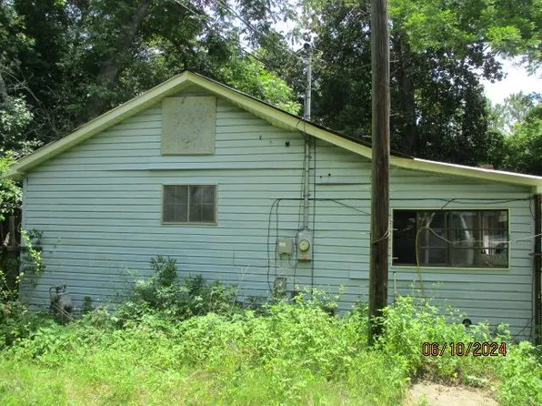 950 Daughtry Ave N, Douglas, GA 31533