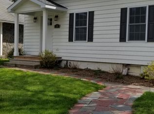 350 Glen Lake Rd, Queensbury, NY 12845