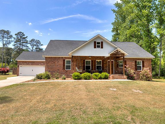 2nd image of 2119 Tanglewood Rd