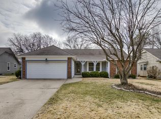 9937 Century Ln, Lenexa, KS 66215