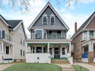 2932 N Murray Ave, Milwaukee, WI 53211