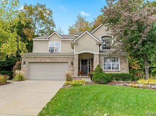9123 Lyndenglen Ct, Howell, MI 48843