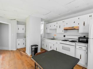 31 Falcon St #1L, Boston, MA 02128