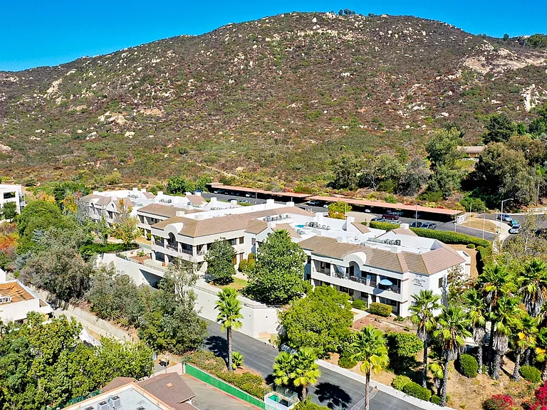 Legacy Hills at Poway 55+ — Photo 5