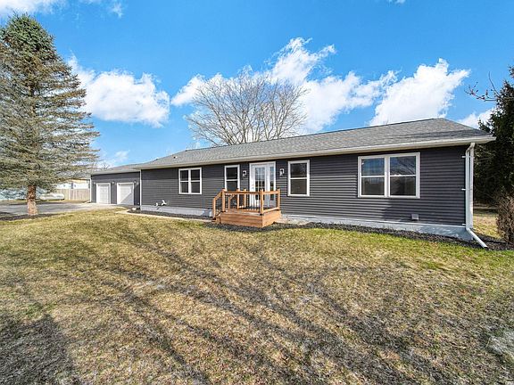 2nd image of 2200 Wetherby Rd