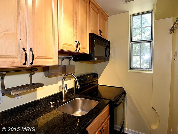 4th image of 1728 N Queens Ln APT 179