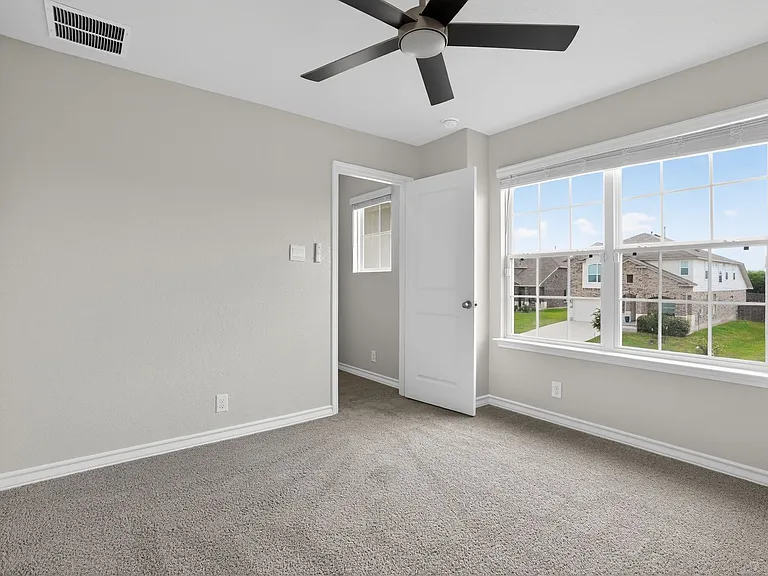 611 Overlook Rdg — Photo 19