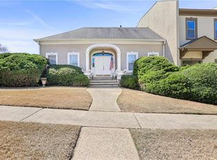 9390 Knollcrest Blvd, Johns Creek, GA 30022