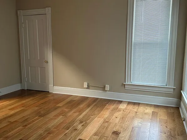 1002 Alby St #B, Alton, IL 62002