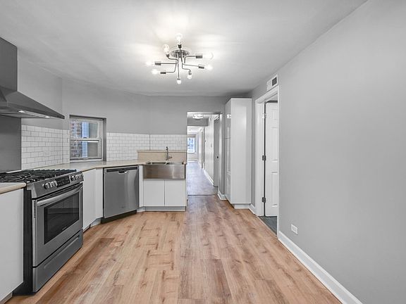 2nd image of 2448 W Taylor St #B