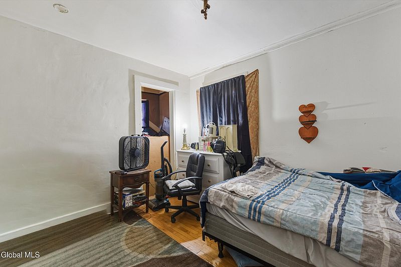 5th image of 55 Lawrence Street