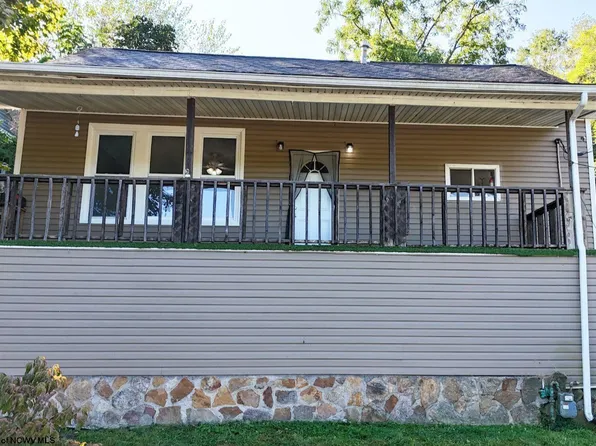 436 Walnut St, Grafton, WV 26354