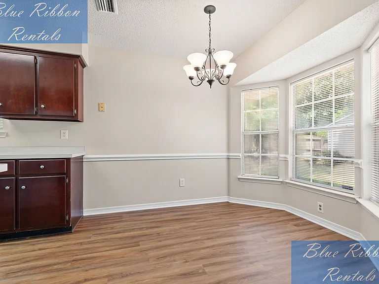 13340 Oak Forge Dr — Photo 9