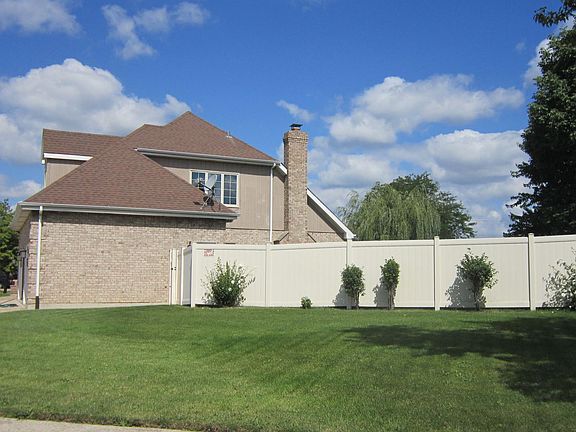 4th image of 11146 Woodstock Dr
