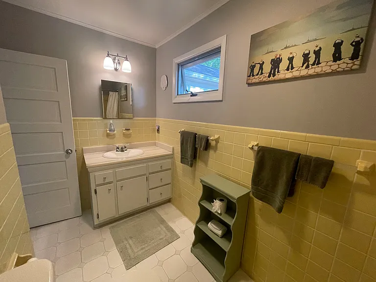 91 Shore Rd — Photo 15