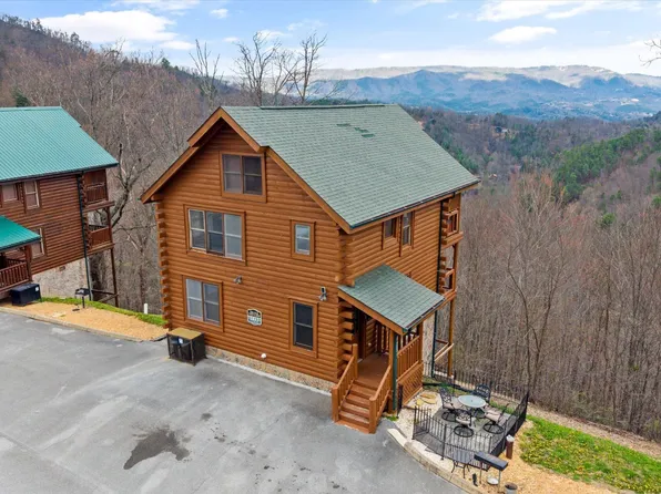 2833 White Oak Ridge Ln, Sevierville, TN 37862