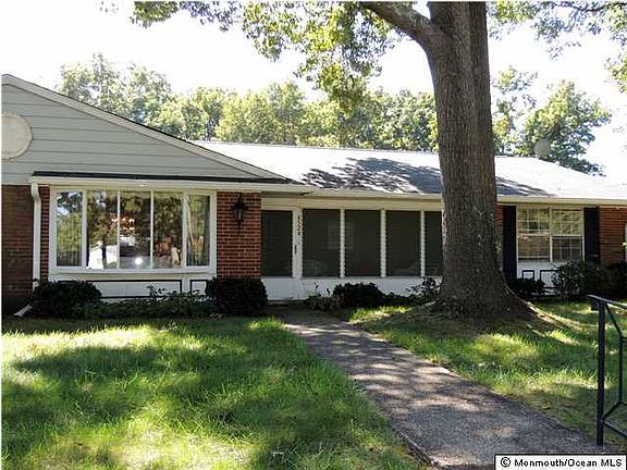 2nd image of 452 Portsmouth Drive #B