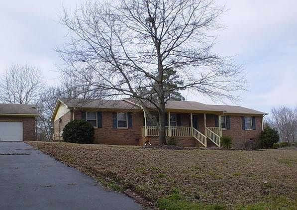 1st image of 104 Brookwood Ln
