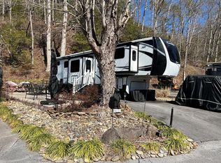 4229 E Parkway LOT 327, Gatlinburg, TN 37738