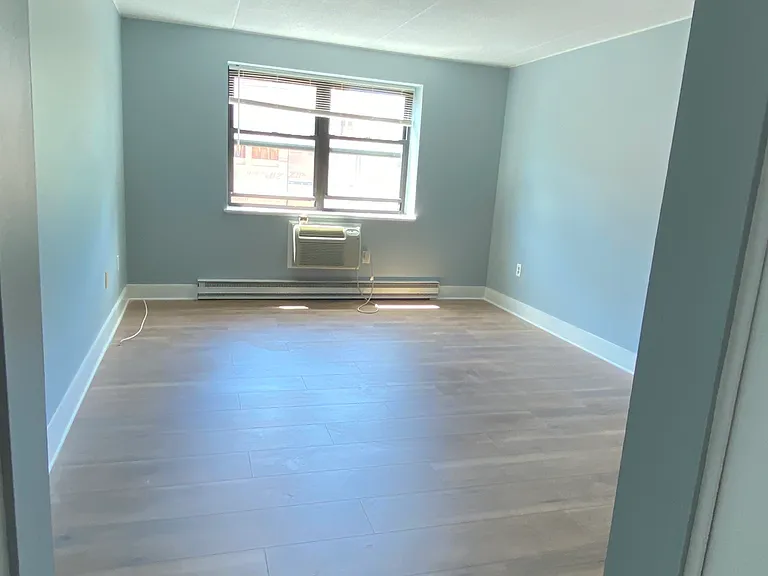 9 Park St #2L — Photo 8