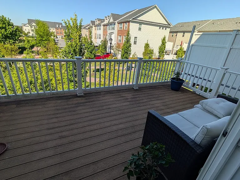 7821 Taggart Ct — Photo 35