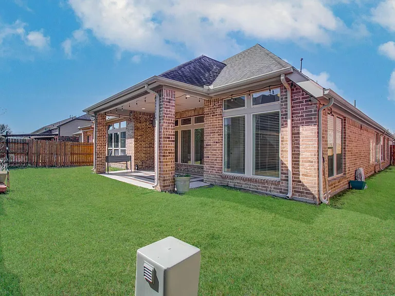 6614 Rising Hills Ln — Photo 27