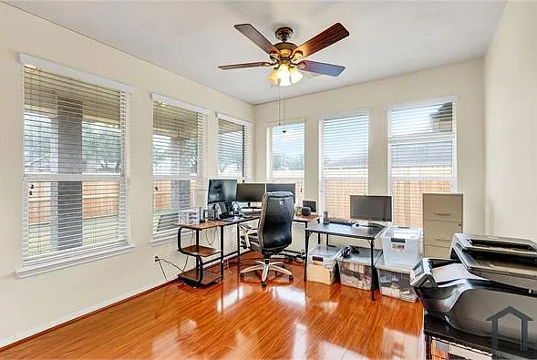 6815 Casey Ct — Photo 4