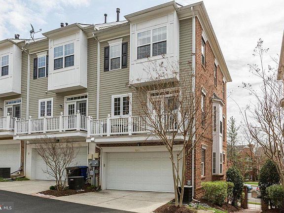 2nd image of 4043 Columbia Pike
