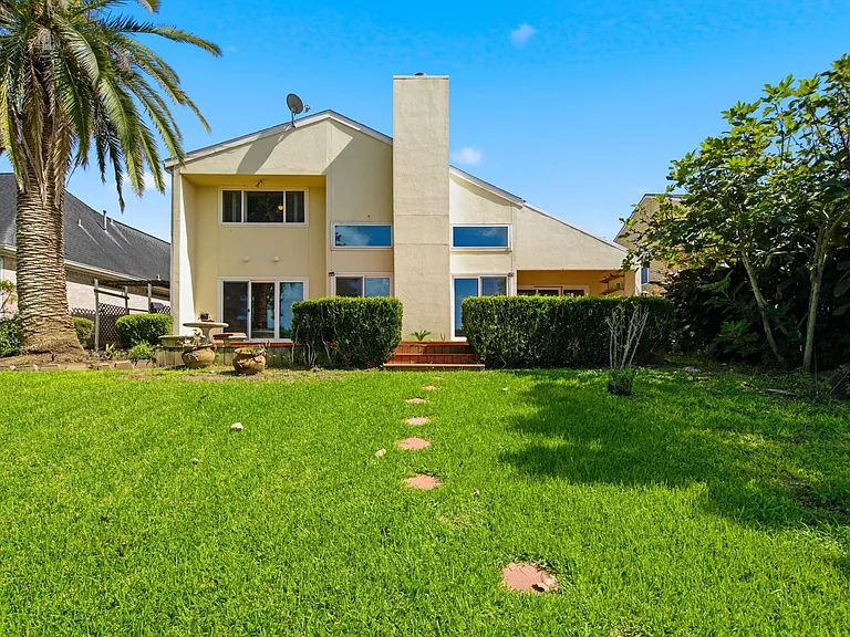 2810 Lake View Dr — Photo 12