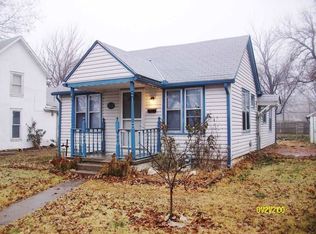 310 N 1st Ave, Mulvane, KS 67110