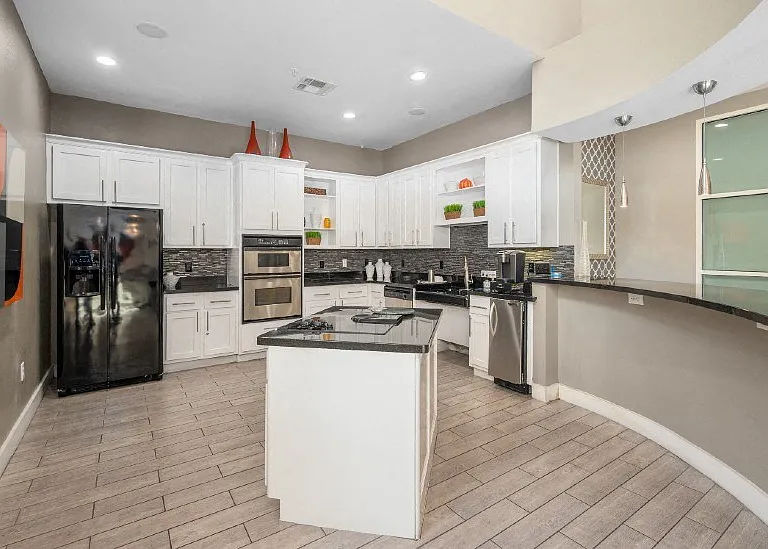 Galleria Parc Apartments — Photo 27