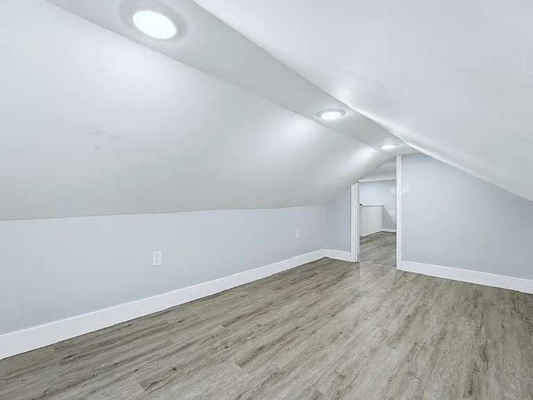 328 John St #2 — Photo 6