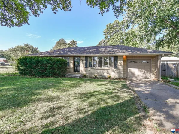 3225 N 67th St, Lincoln, NE 68507