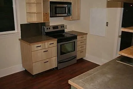 Kitchen - Apt A
