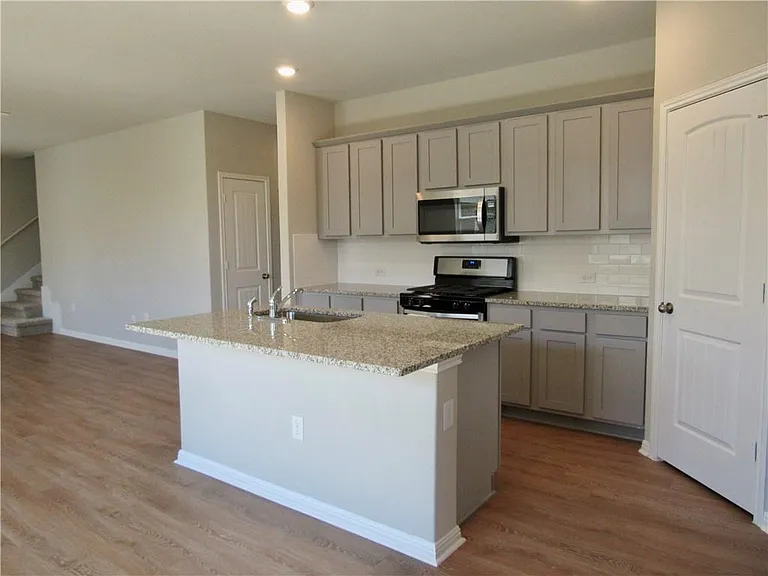 620 Otto Ave — Photo 5