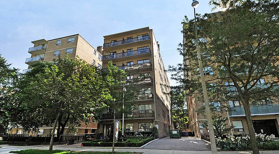 Building Photo - 153 Saint George St