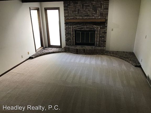 5th image of 808 Redwood Ln