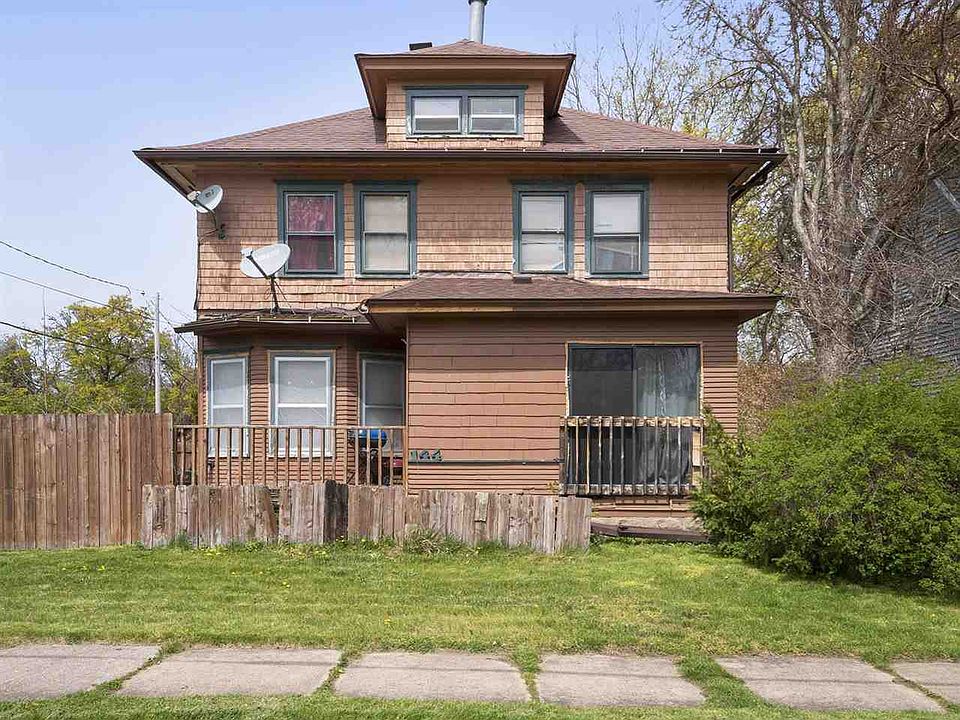 1st image of 144 W Euclid Ave