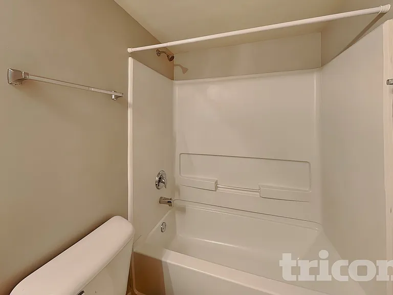 8007 Shady Oak Rd — Photo 13
