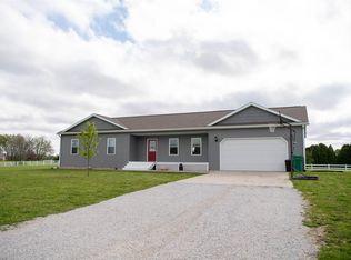 77 S 700 E, Mill Creek, IN 46365