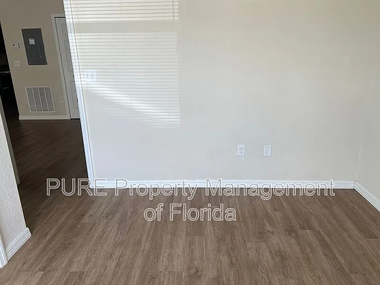 2269 NE 78th Ln — Photo 19