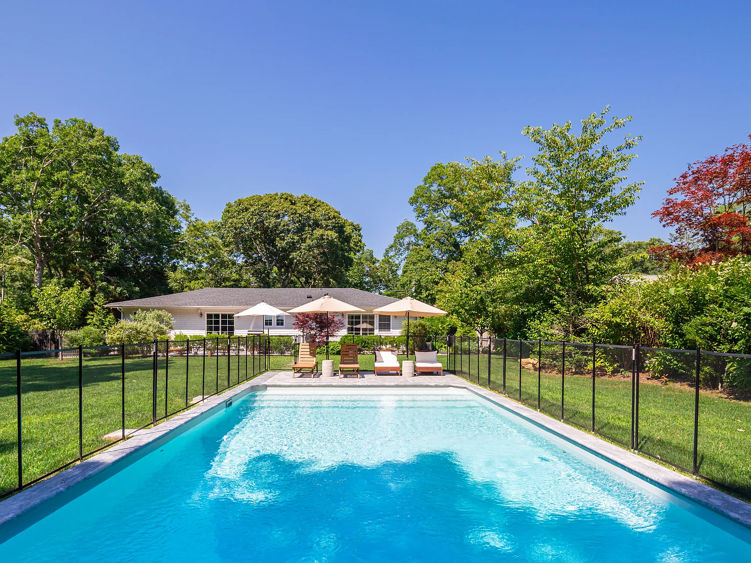Exceptional Renovation, Convenient Location — Photo 1