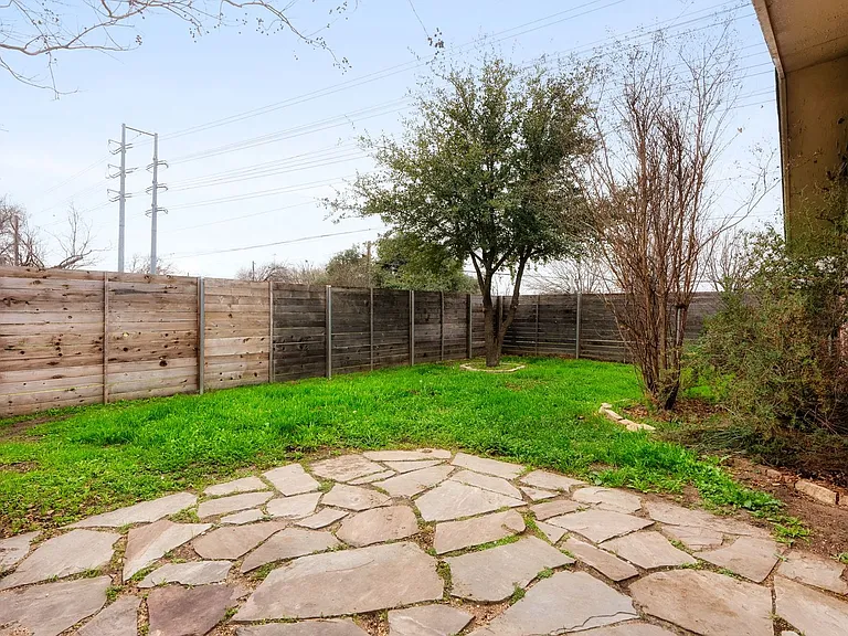 2408 Ventura Dr #A — Photo 17