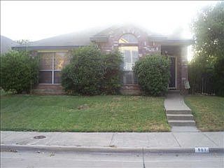 5th image of 903 Newport Dr