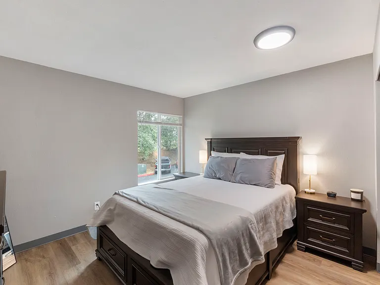 Tanara Villa at Tacoma Narrows — Photo 46