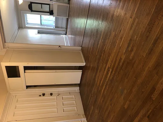 Rented by B.Belinda Realty LLC. | media 9