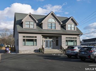 50 York St, Guilford, CT 06437